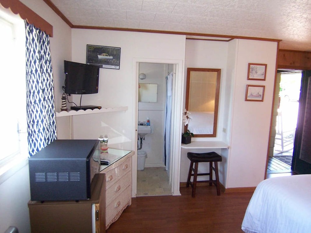 Deluxe Room, 1 King Bed photo 1