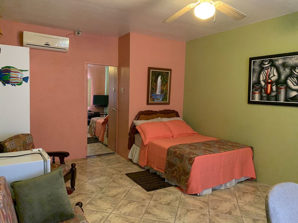 Basic Room, 1 Double Bed photo 1