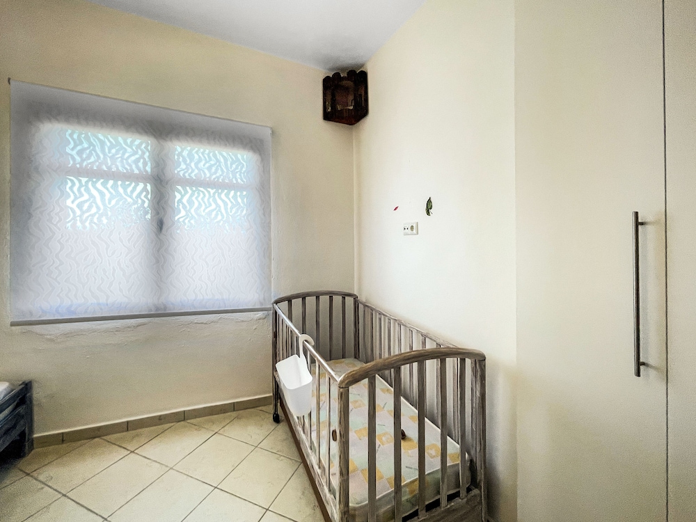 Apartment, 4 Bedrooms, Balcony, Ocean View photo 2