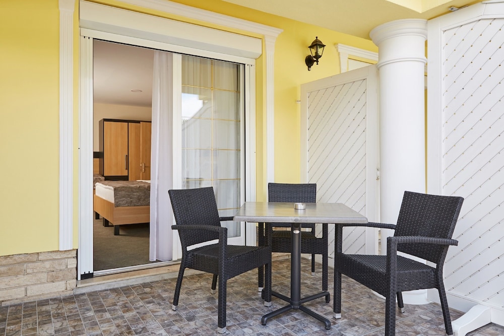 Superior Double Room, Lanai photo 2