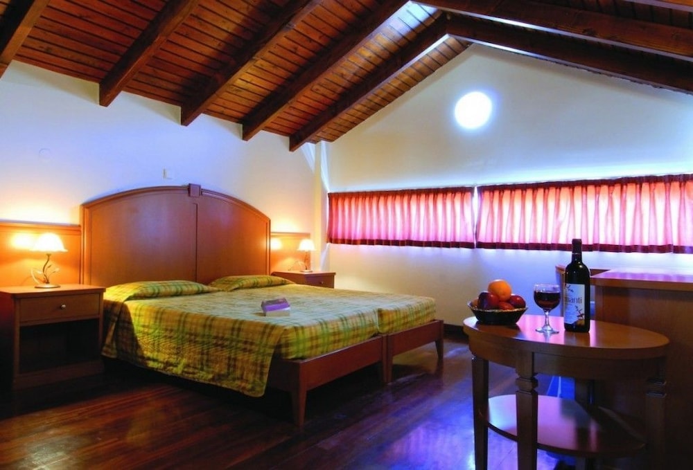 Standard Room - Photo 13