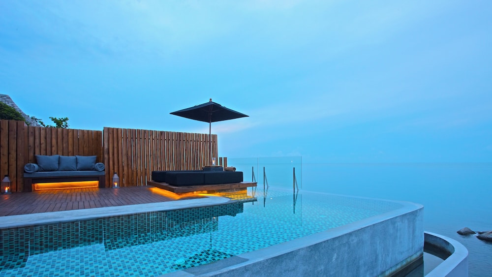 Ocean Front Pool Villa - Photo 14