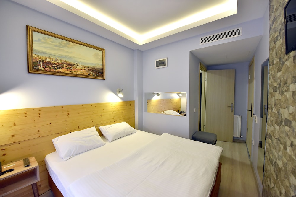 Basic Room photo 3