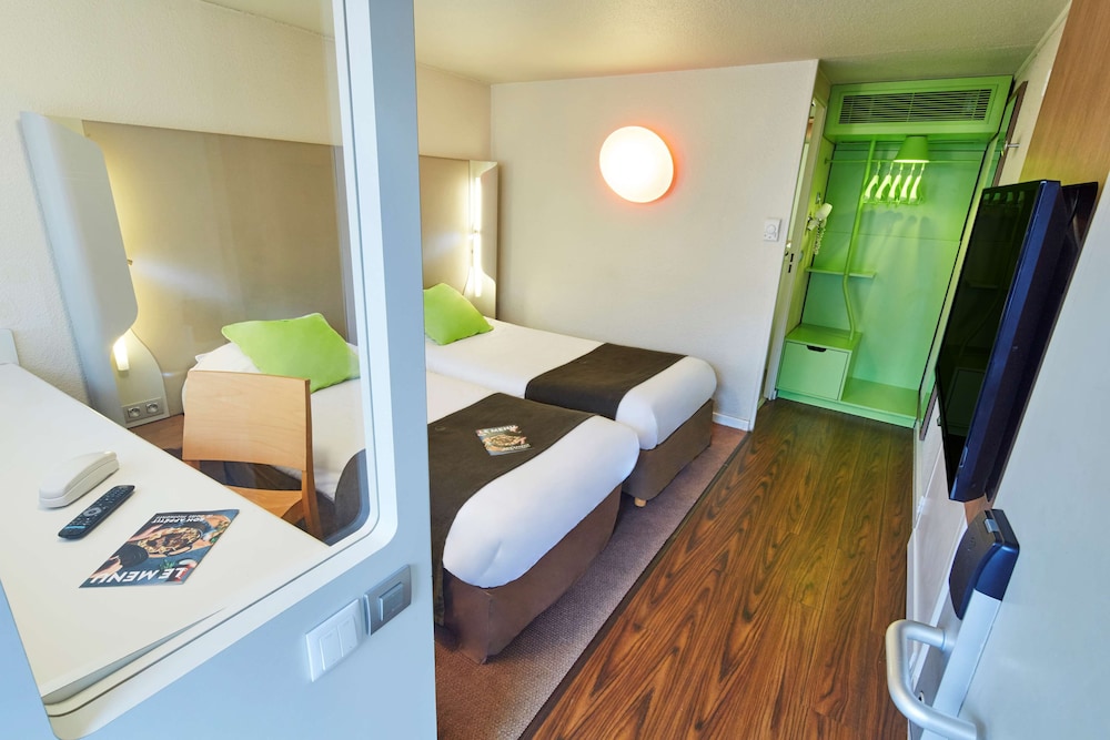 Next Generation, Room, 2 Twin Beds photo 1