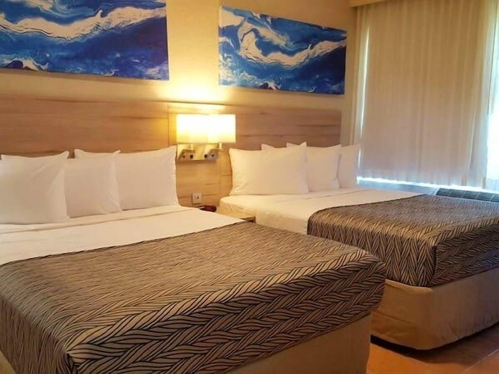 Double Room, 2 Queen Beds