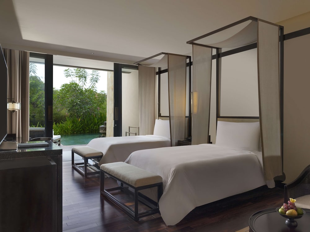 Deluxe Room, 1 Bedroom, Pool Access, Garden View (Lagoon) - Photo 3