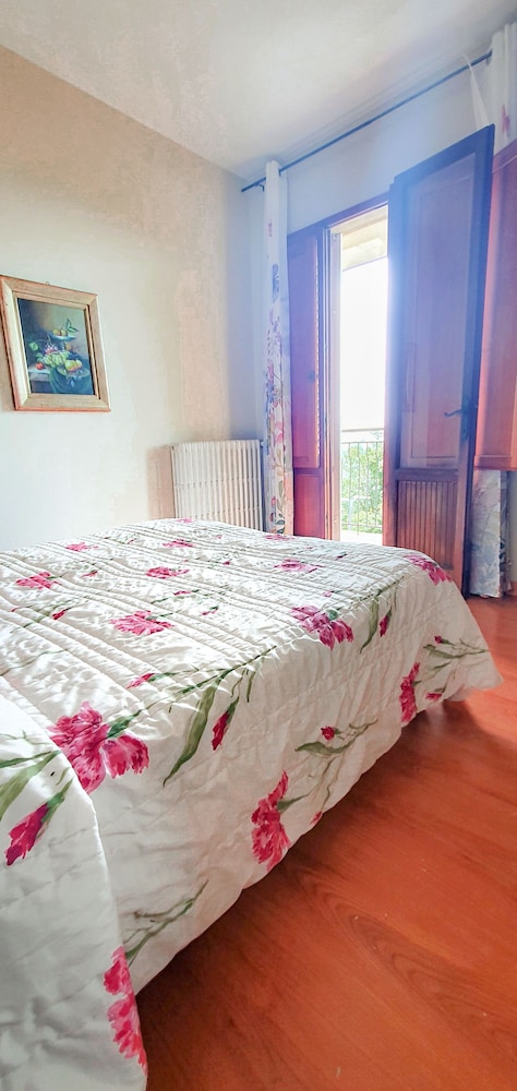 Basic Room photo 3