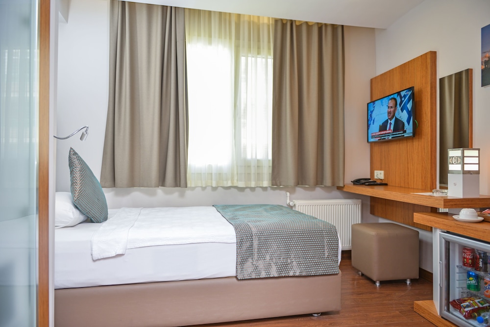 Economy Single Room, 1 Large Twin Bed