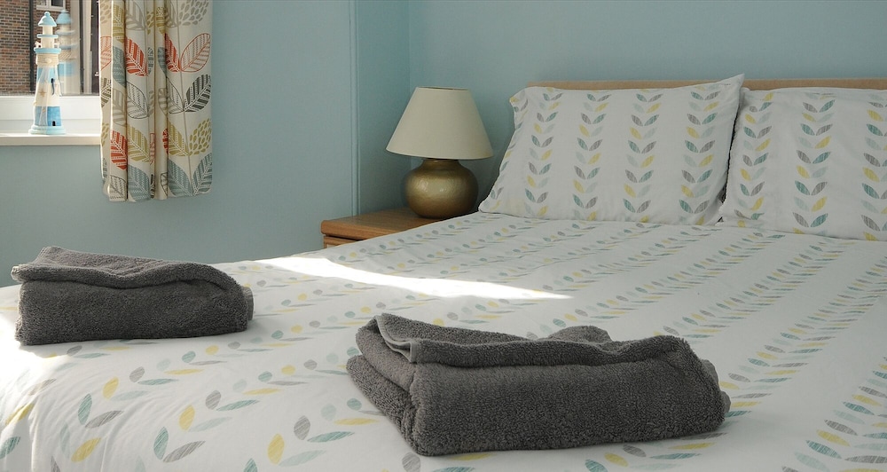 Classic Apartment, Private Bathroom, Partial Sea View (29a)