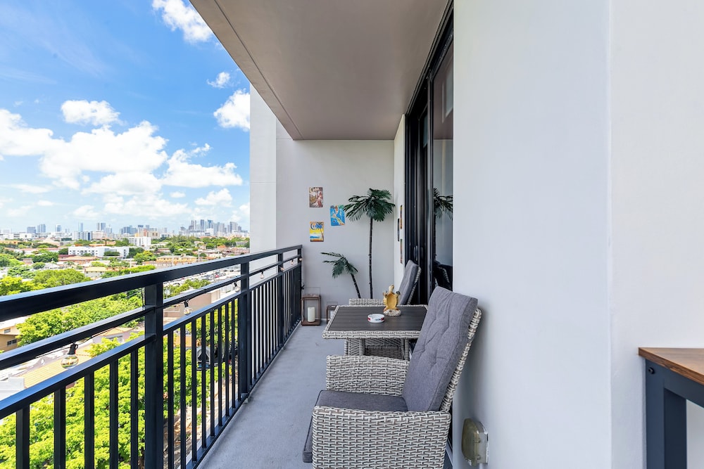 Condo, City View photo 3