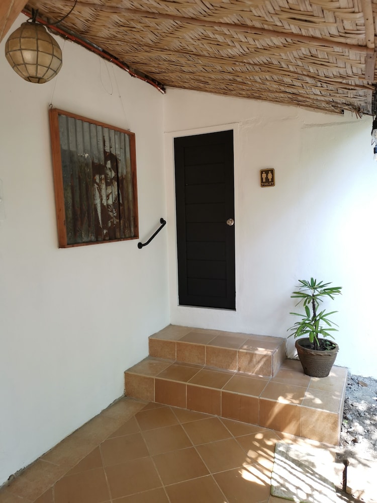 Family Room - Photo 10