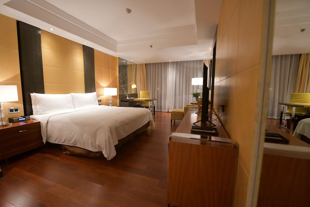 Apartment, 2 Bedrooms - Photo 11