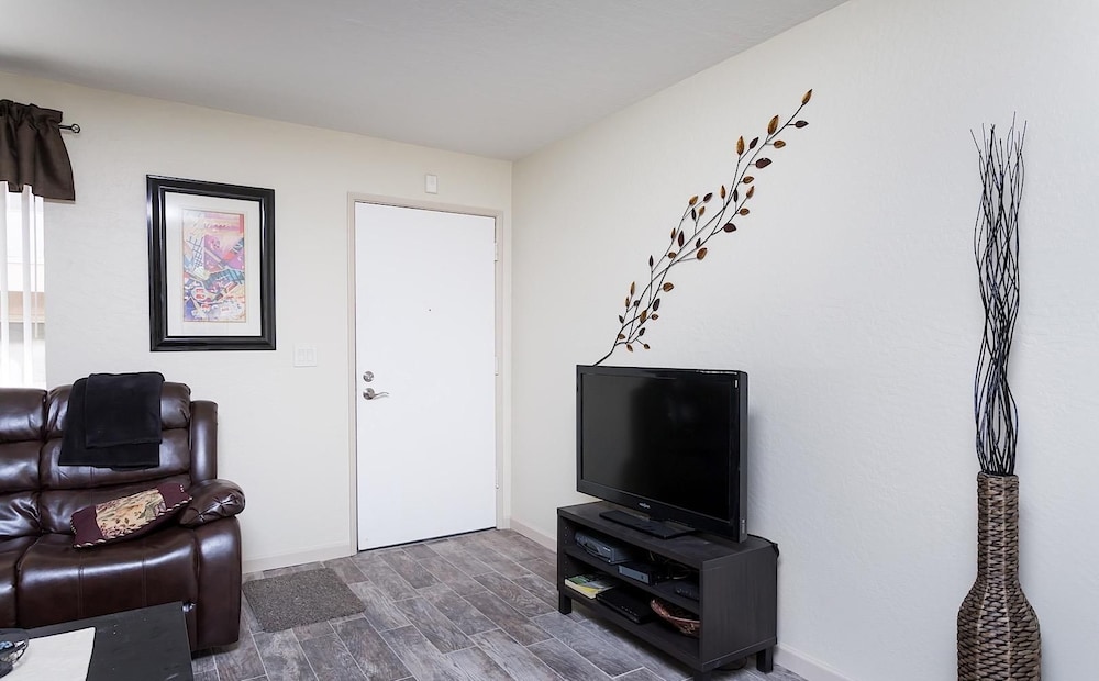 Condo, 1 Bedroom