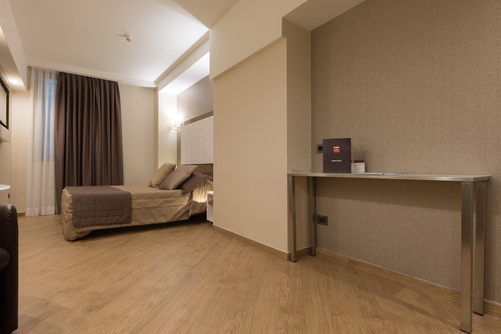 Superior Double or Twin Room - Photo 7