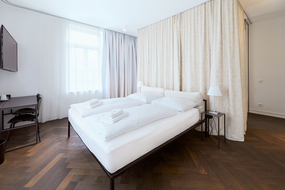 City Studio Suite