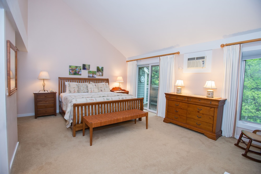Three Bedroom Resort Home 327A