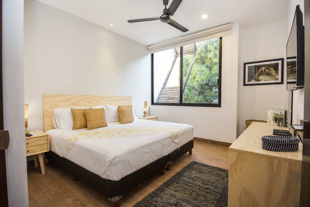Tannah Luxury Home Alberca photo 3