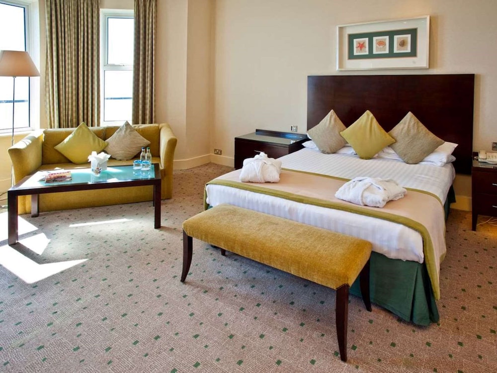 Executive Room, 1 Double Bed, Non Smoking - Photo 4