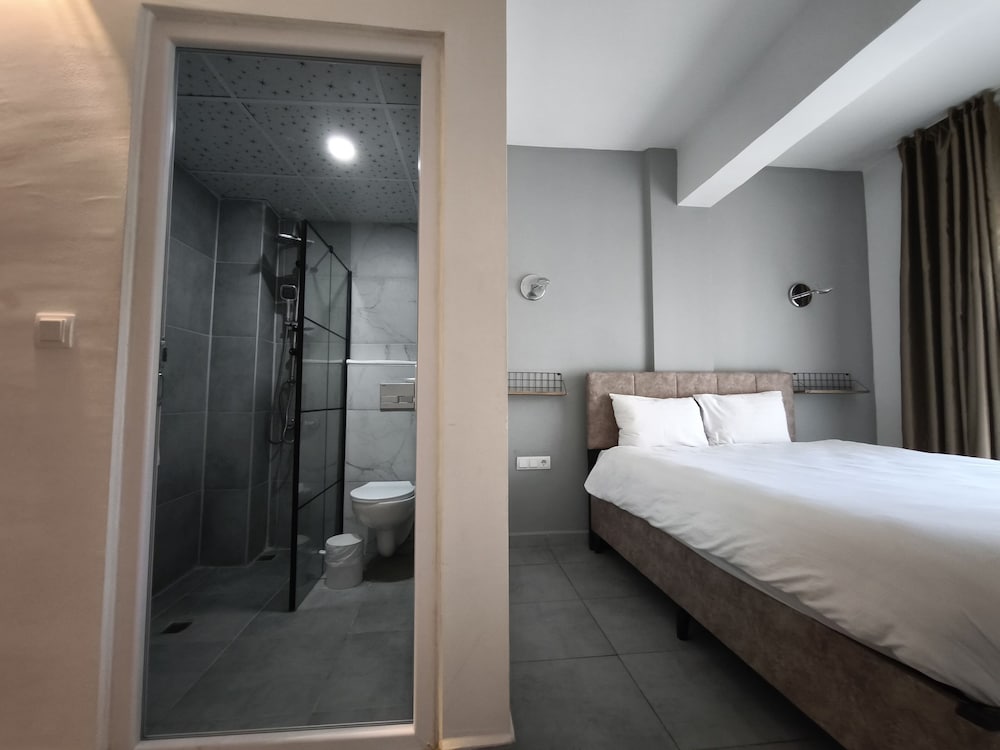 Standard Room - Photo 4