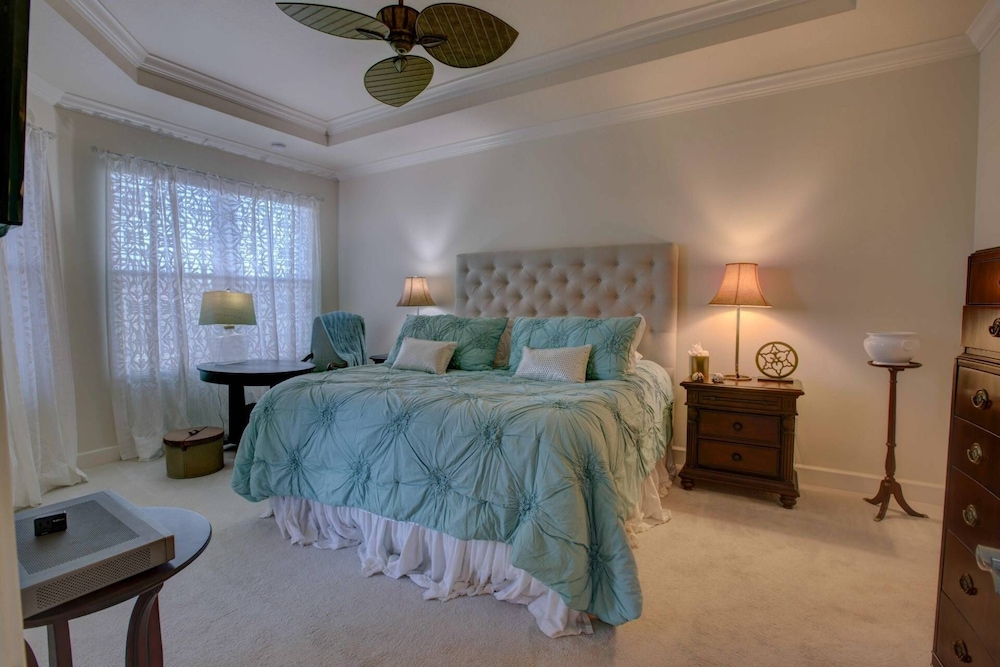 House (Esplanade by Siesta Key)