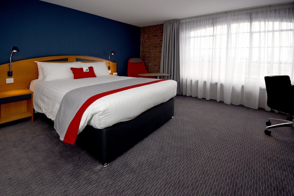 Standard Room, 1 Double Bed (Albert Dock View, Free Hot Breakfast) - Photo 7