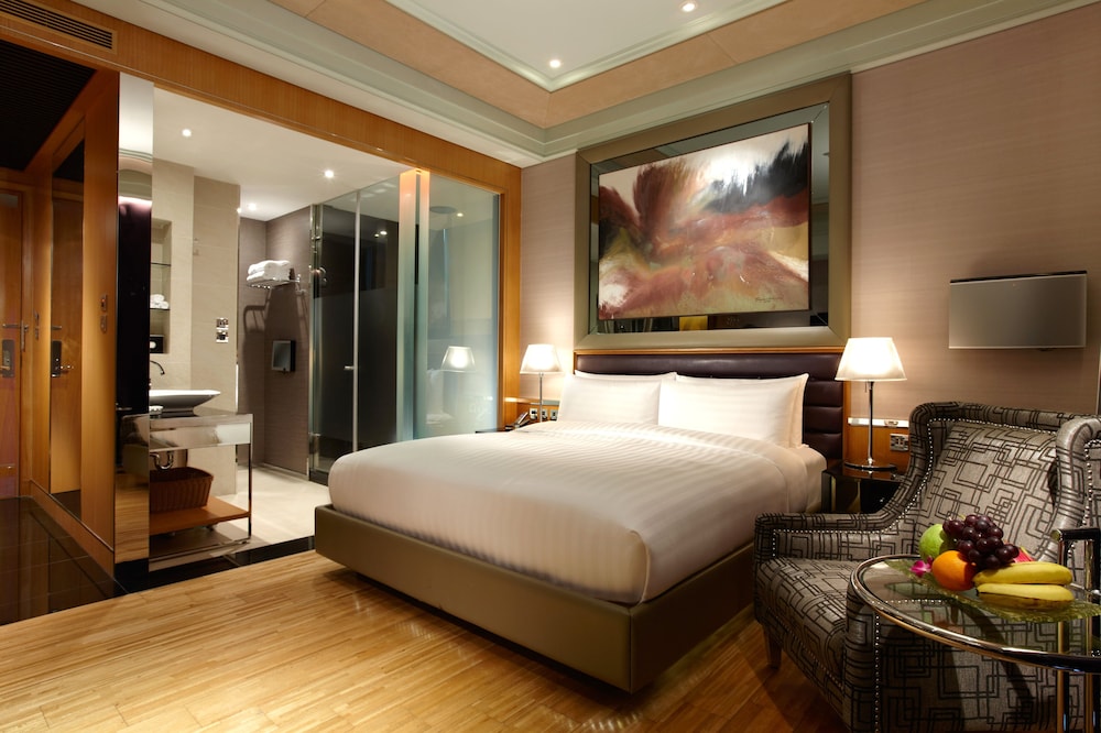 Premier Room