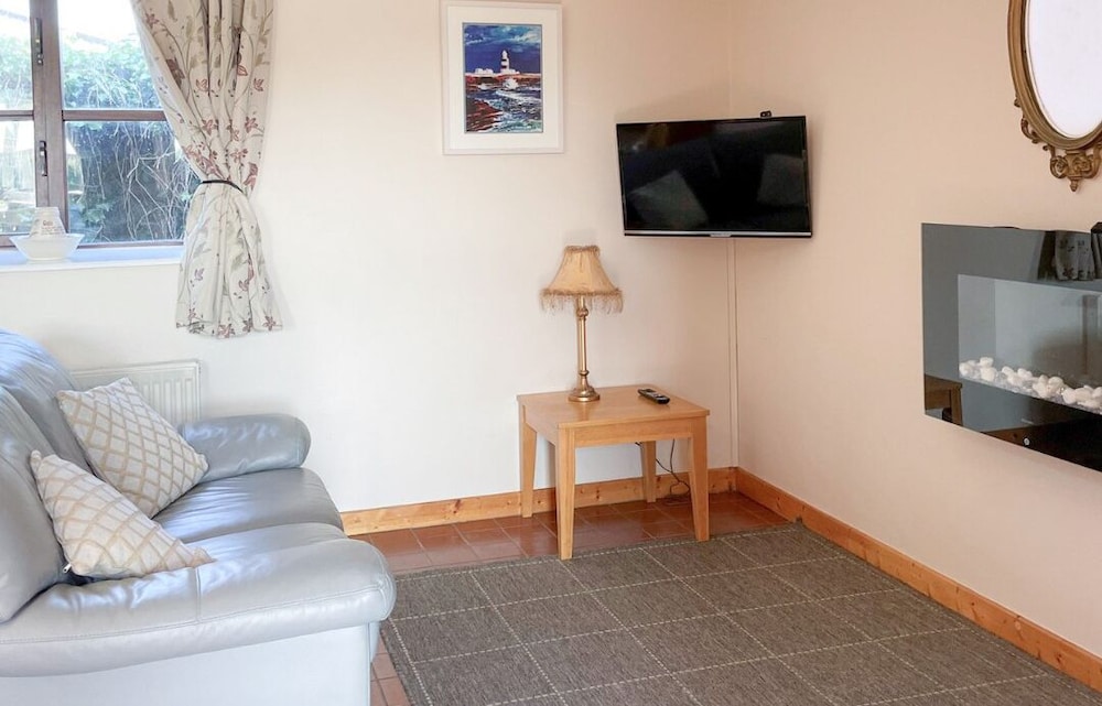 Hook Holiday Cottage photo 2