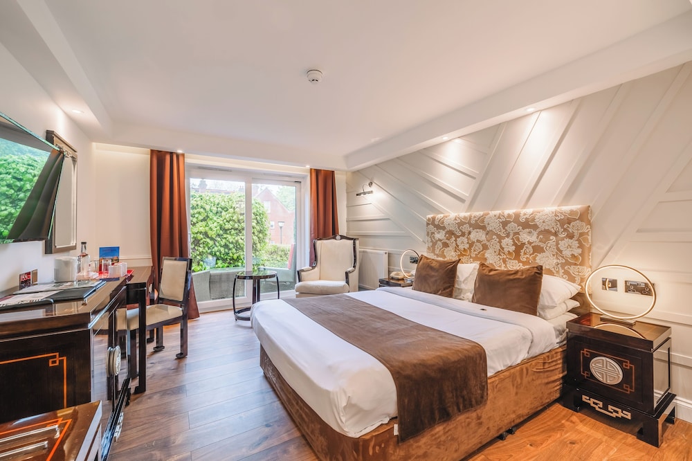 Standard Double Room with Patio photo 1