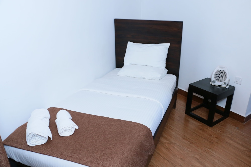 Deluxe Single Room