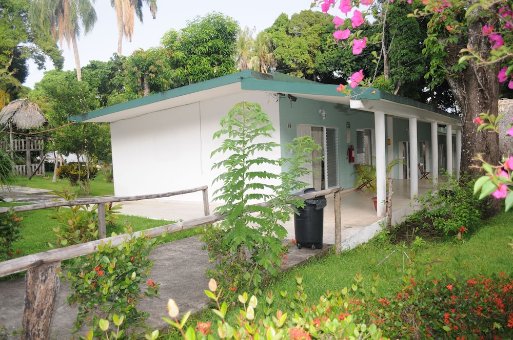 Premium Room, 2 Queen Beds, Garden View photo 1