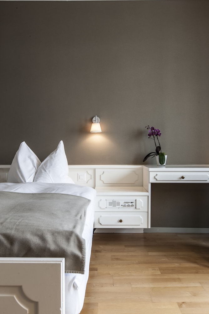 Economy Room, Mountain View (french bed 1,60) photo 2