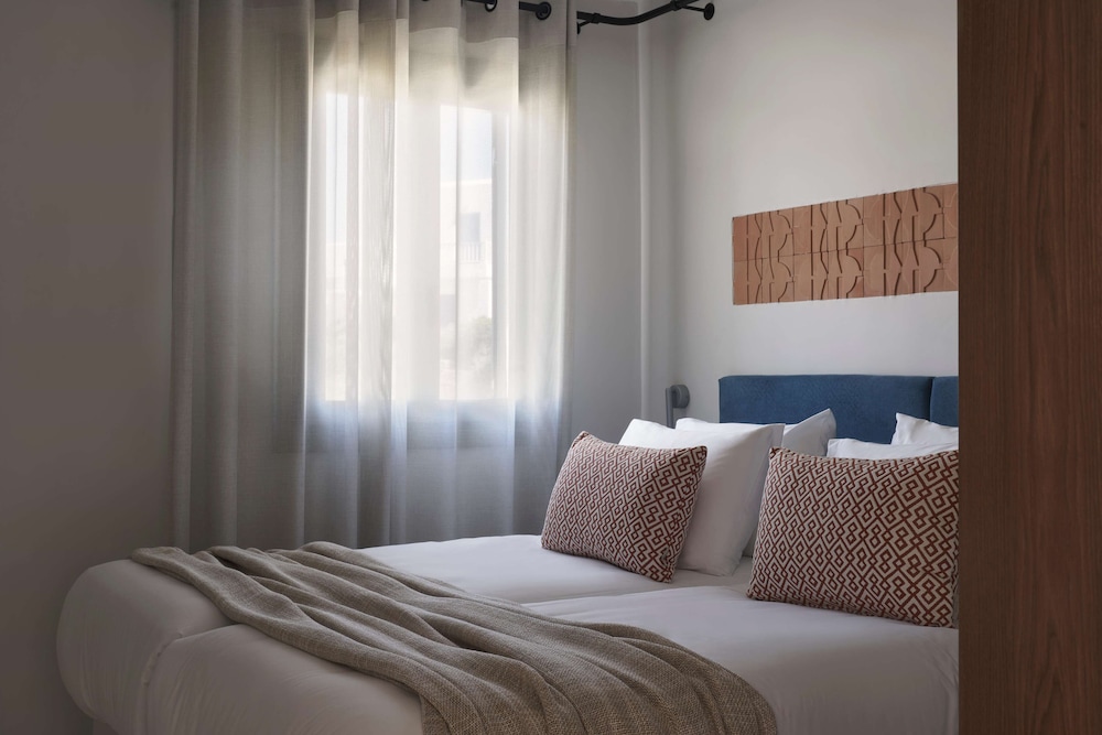 Minois Blu Suite Sea View - Photo 8