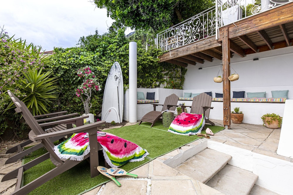 Clifton YOLO Spaces Clifton Sea View Courtyard