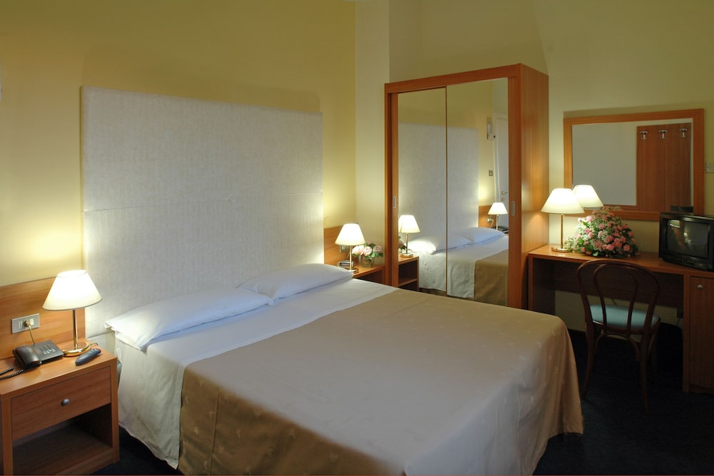 Economy Double Room - Photo 3