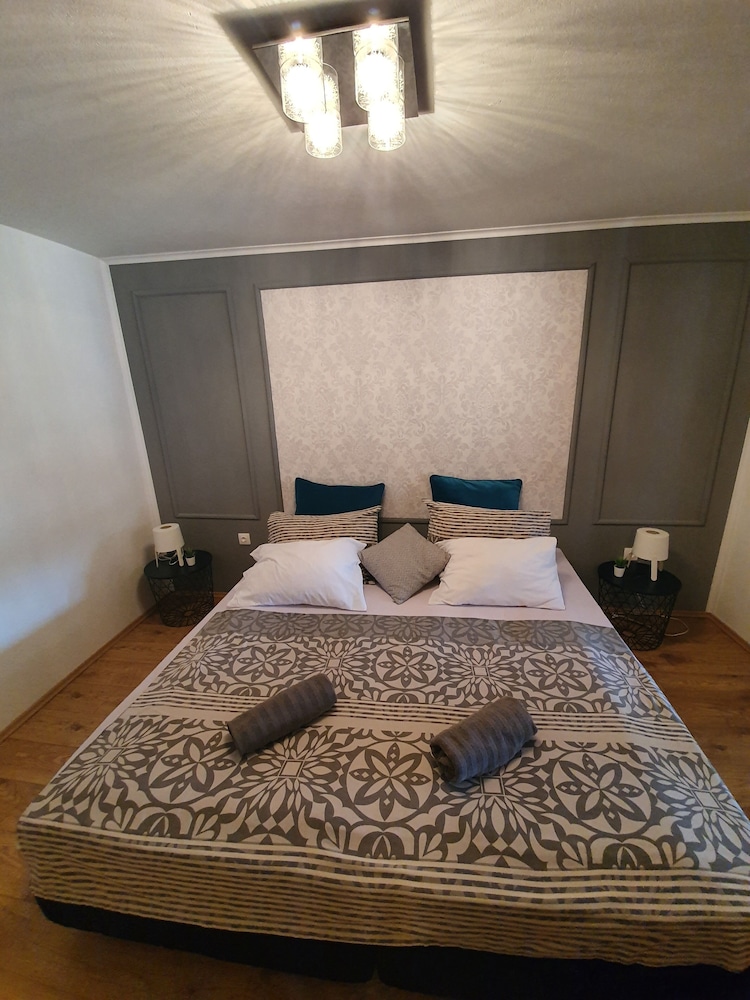 Comfort Apartment, 2 Bedrooms, Terrace, Sea View