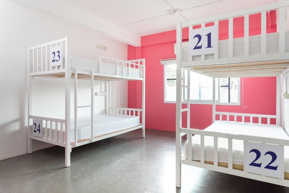 Standard Quadruple Room, Women only photo 1
