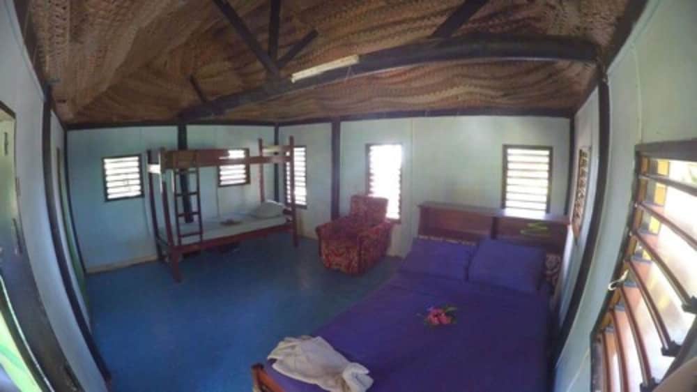 Panoramic Triple Room, 1 Bedroom, Ocean View, Beachfront photo 1