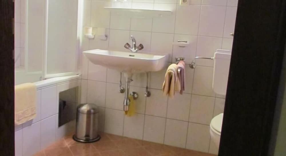 Premium Room, 1 Double Bed with Sofa bed, Balcony, Lake View photo 2