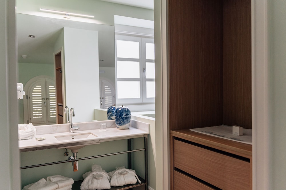 Grand Studio Suite - Photo 31