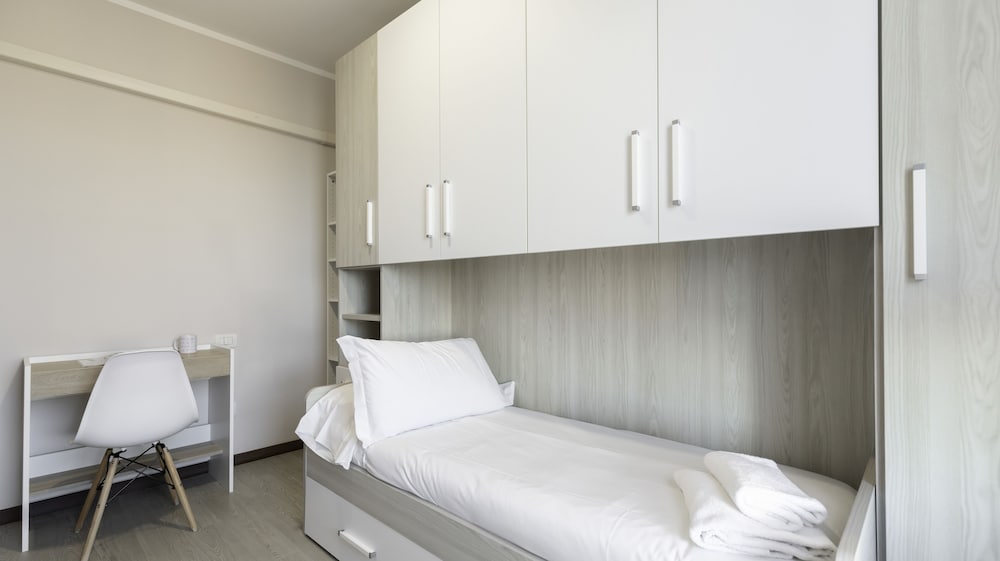 Apartment (2 Bedrooms)