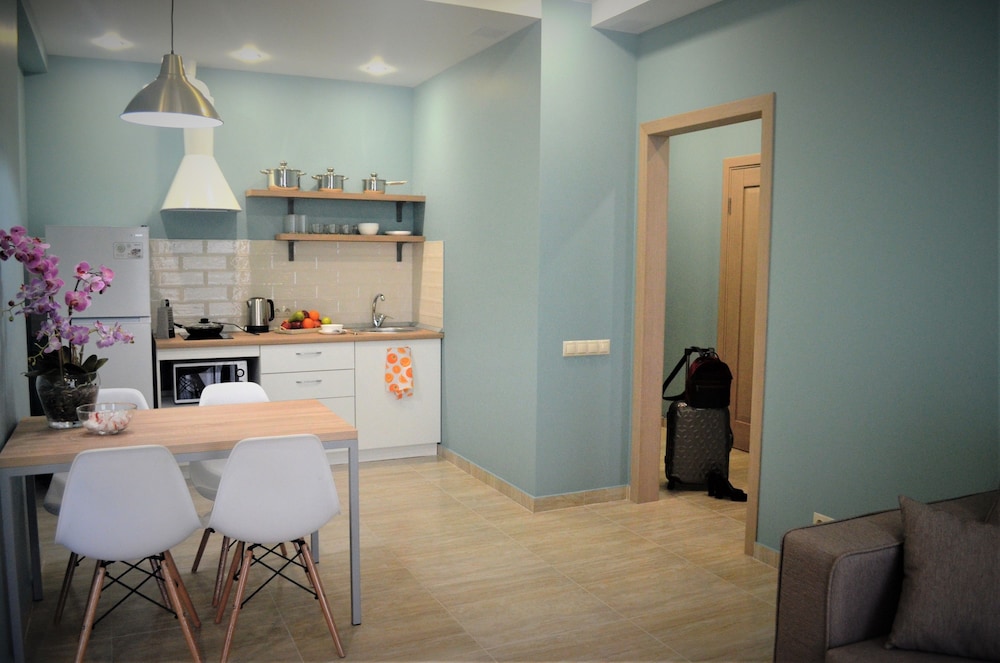Junior Apartment (Студио-Апаратаменты) photo 3