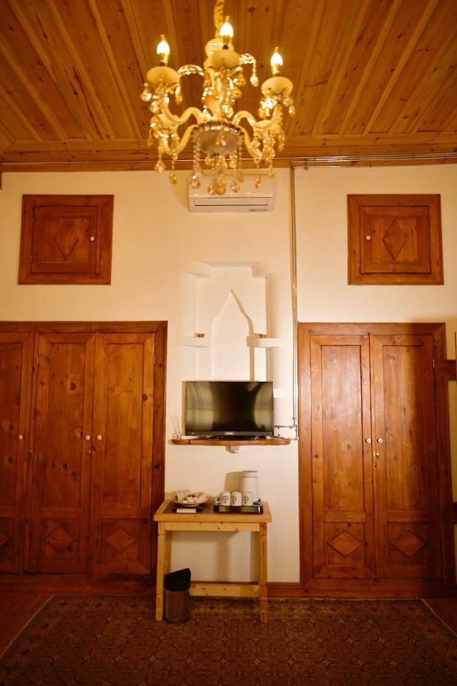 Luxury Triple Room photo 3
