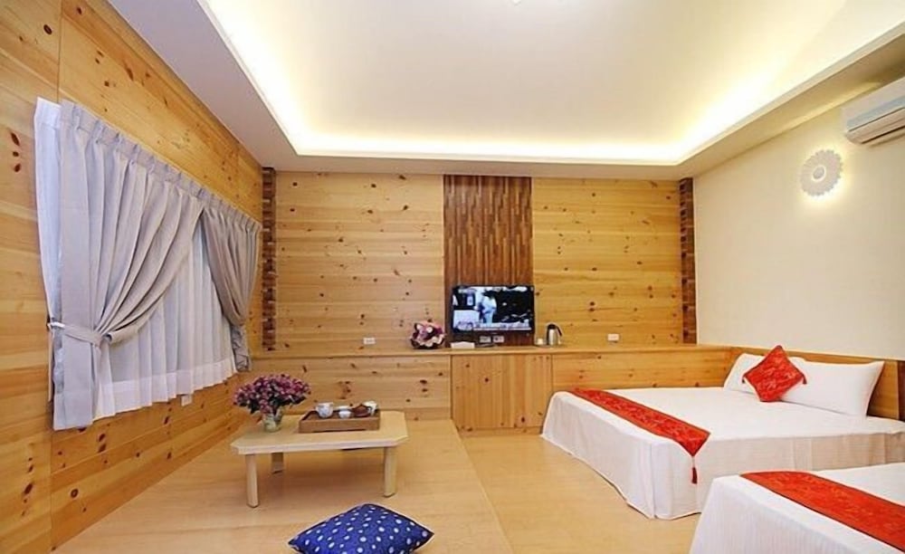 Quadruple Room - Photo 2