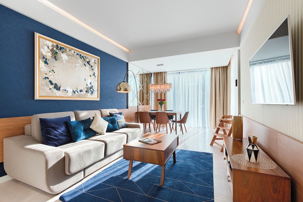Deluxe Apartment