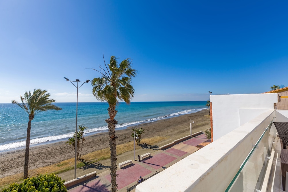 Panoramic Apartment photo 3