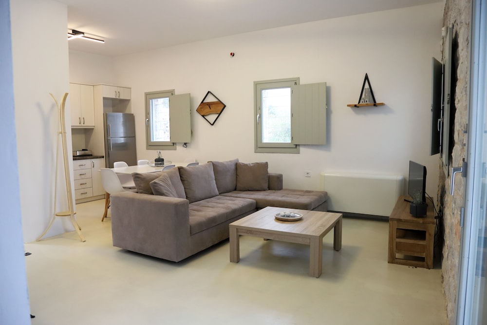 Panoramic House, Partial Sea View, Courtyard Area photo 1