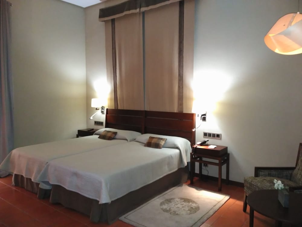 Standard Double Room - Photo 1
