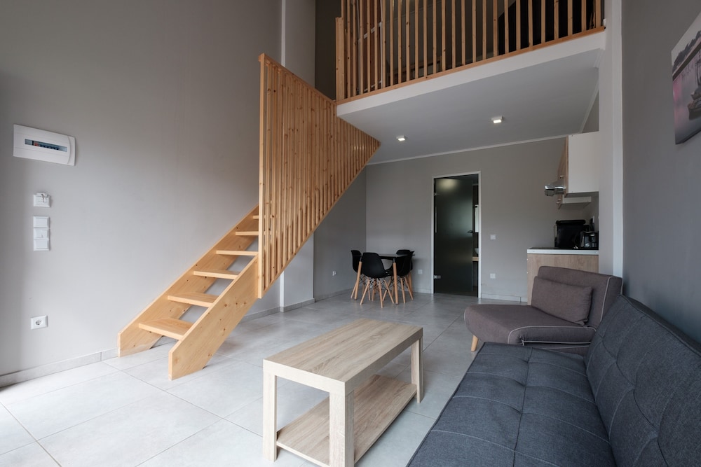 Suite (2 floors)