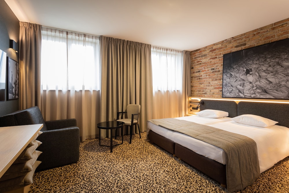 Premium Room - Photo 3