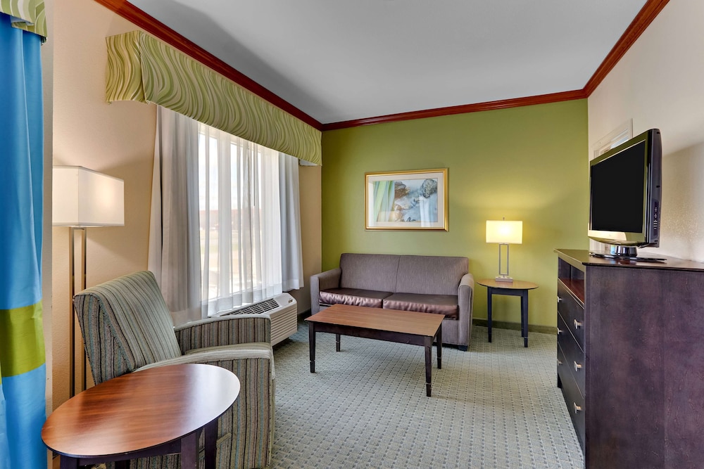 Suite, 1 King Bed, Non Smoking, Kitchenette photo 2